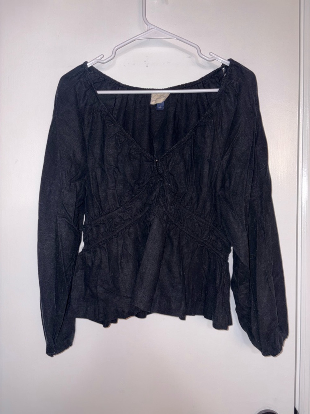 🍀4 for 25🍀 Universal Thread | Black Vneck Blouse